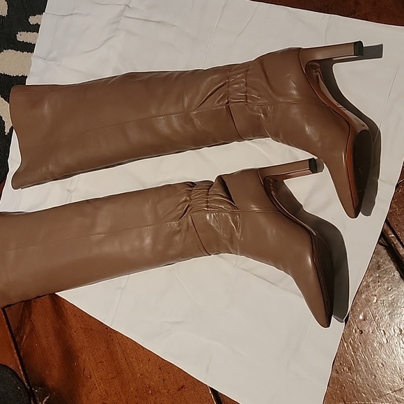 Lamb leather beige tall boots with heels by Santoni size 37 - Picture 2 of 8